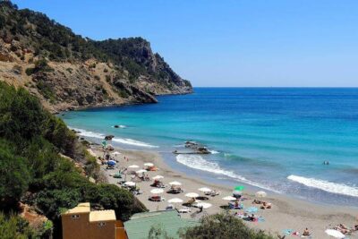 La playa Cala Boix se encuentra en el municipio de Santa Eulalia del Río