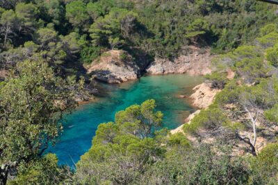 La playa Cala Bona se encuentra en el municipio de Tossa de Mar