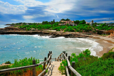 La playa Cala Vidre se encuentra en el municipio de L'Ametlla de Mar