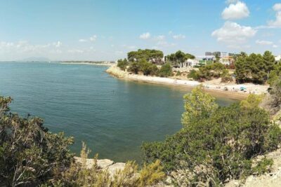 La playa Baconet / Baconé se encuentra en el municipio de L'Ampolla