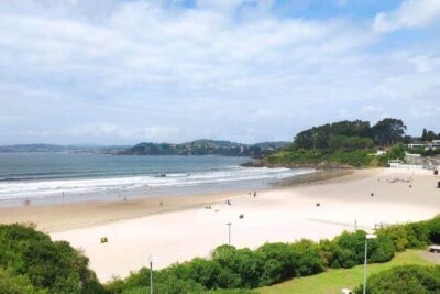 La playa Bastiagueiro se encuentra en el municipio de Oleiros