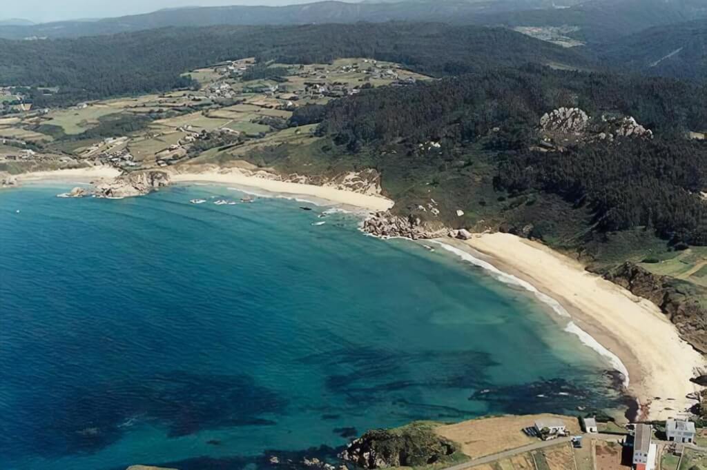 La playa Bimbieiro / Arxúa / Mazorgán se encuentra en el municipio de Ortigueira