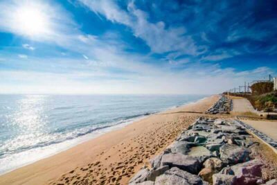 La playa Cabrera se encuentra en el municipio de Cabrera de Mar