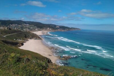 La playa Combouzas se encuentra en el municipio de Arteixo