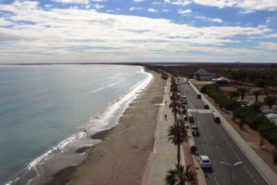 La playa El Arenal se encuentra en el municipio de L'Ampolla