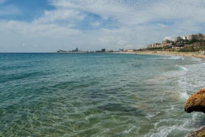 La playa El Arquitecto se encuentra en el municipio de L'Ampolla