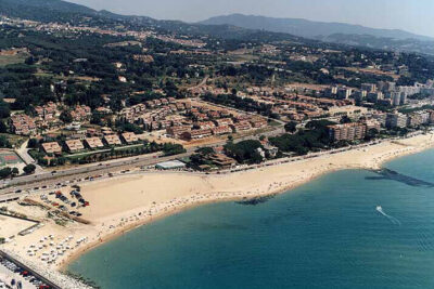 La playa El Balís se encuentra en el municipio de Sant Adrià de Besòs