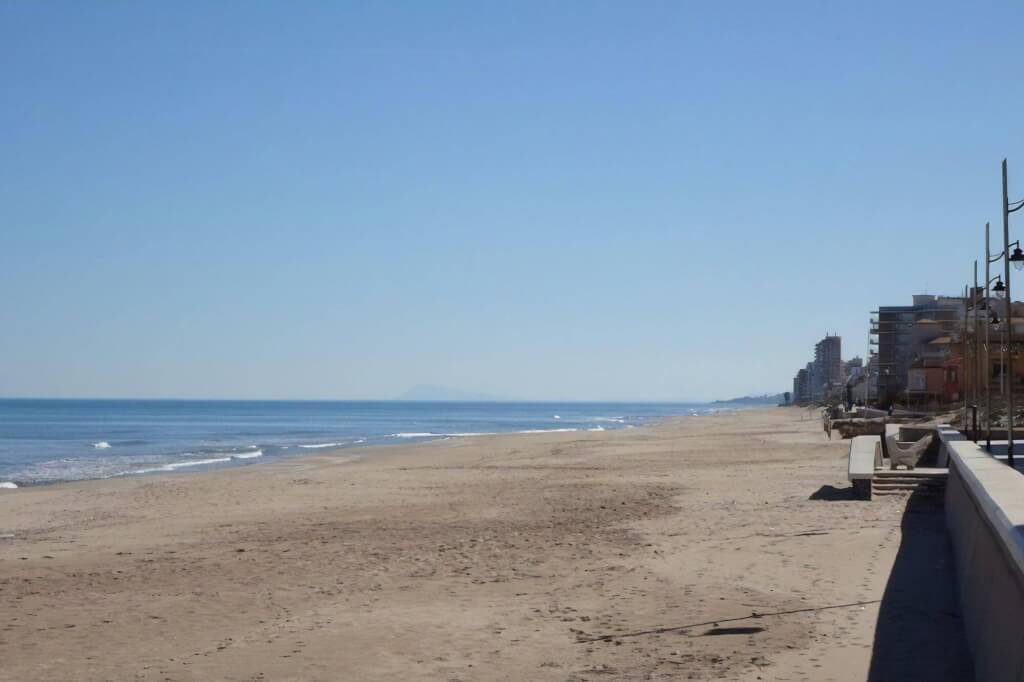 La playa El Perelló se encuentra en el municipio de Sueca