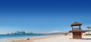 La playa El Rinconcillo se encuentra en el municipio de Algeciras