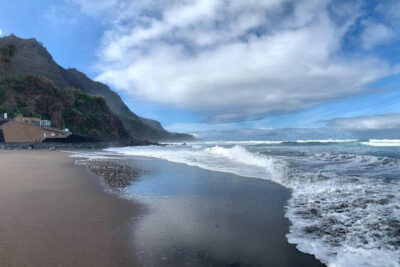 La playa El Socorro se encuentra en el municipio de Los Realejos