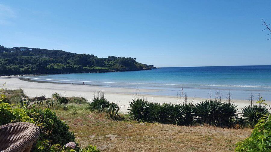 La playa Estorde se encuentra en el municipio de Cee, perteneciente a la provincia de A Coruña y a la comunidad autónoma de Galicia