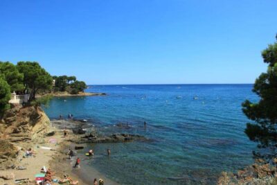 La playa Grifeu se encuentra en el municipio de Llançà