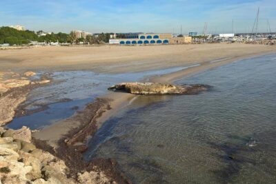 La playa La Pelliseta se encuentra en el municipio de Roda de Bar