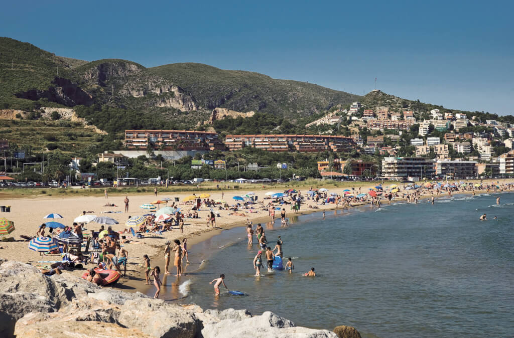 La playa Les Botigues se encuentra en el municipio de Sitges