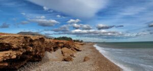 La playa Les Cases d'Alcanar se encuentra en el municipio de Alcanar