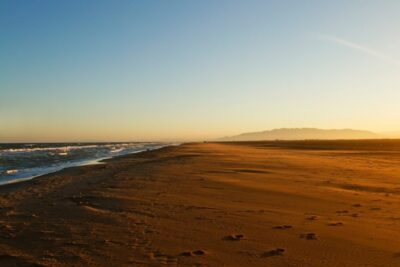 La playa Los Eucaliptos / Els Eucaliptus se encuentra en el municipio de Amposta