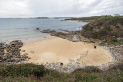 La playa Los Tranquilos / Bao se encuentra en el municipio de Ribamontán al Mar