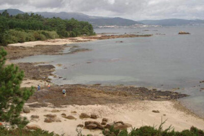 La playa Niñeiriños se encuentra en el municipio de A Pobra do Caramiñal