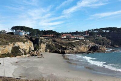 La playa Paxariñas se encuentra en el municipio de Sanxenxo