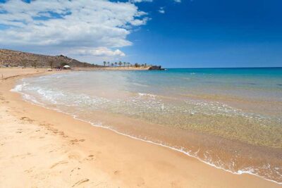 La playa Percheles se encuentra en el municipio de Mazarrón