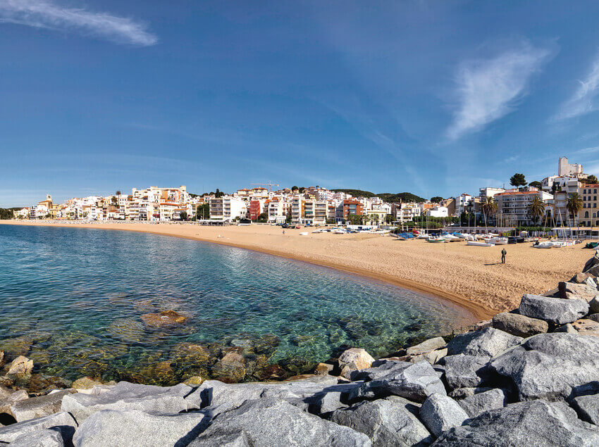 La playa Platja de les Barques se encuentra en el municipio de Sant Pol de Mar