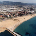 La playa Platja de Ponent / Poniente se encuentra en el municipio de Premià de Mar