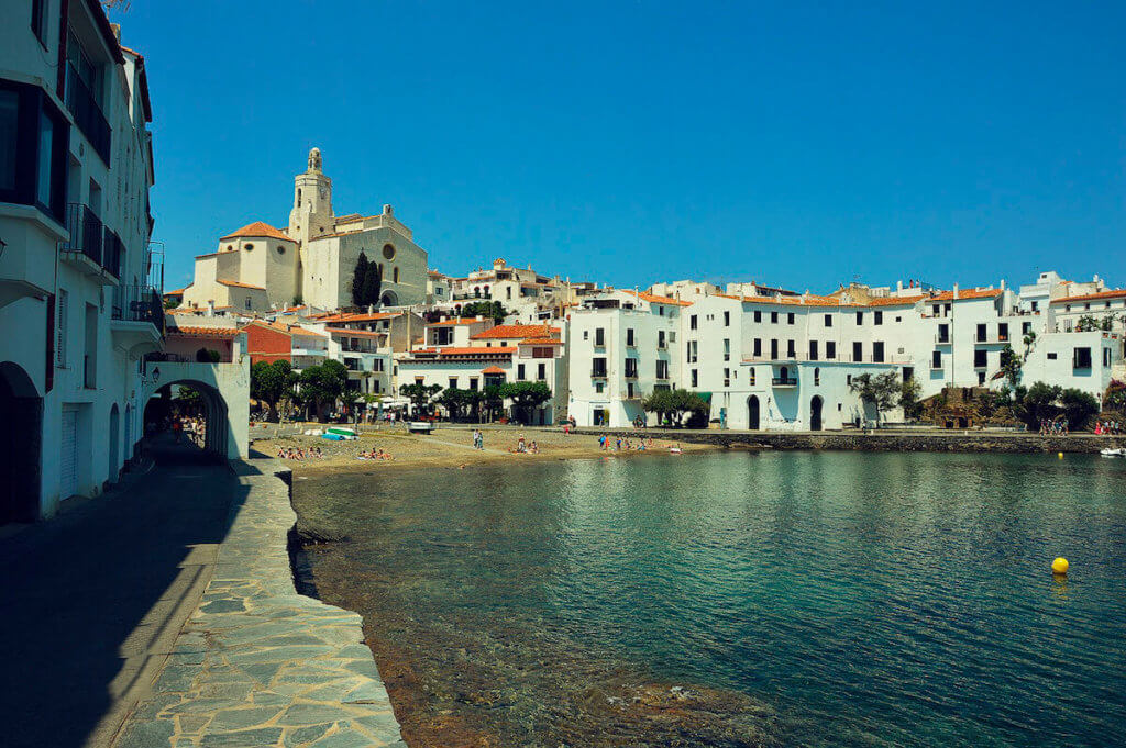 La playa Port d'Alguer se encuentra en el municipio de Cadaqués