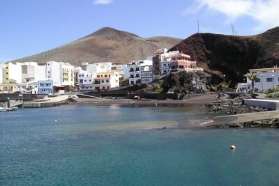 La playa Puerto Naos se encuentra en el municipio de El Pinar de El Hierro