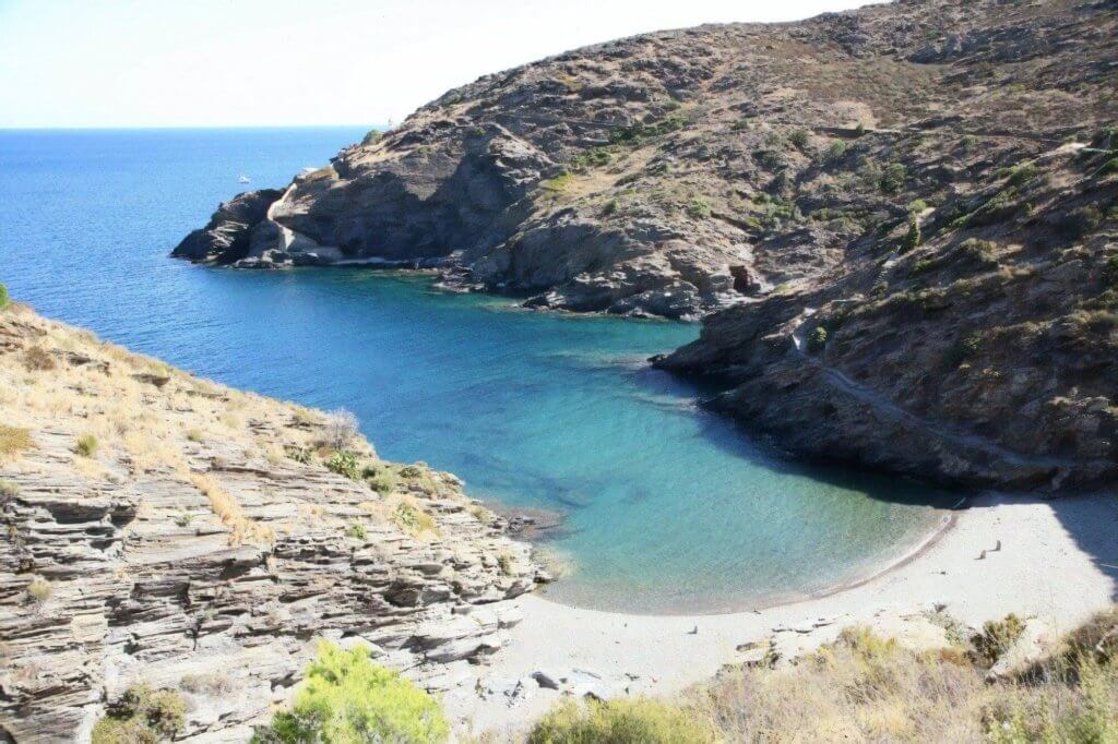 La playa S'Alqueria Gran se encuentra en el municipio de Cadaqués