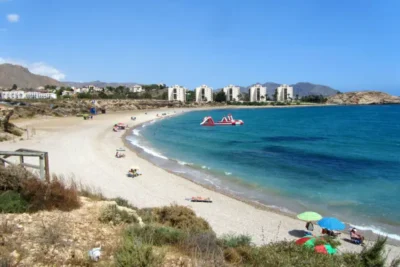 cala desnuda playa del pozo en mazarron