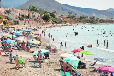 playa isla plana en cartagena