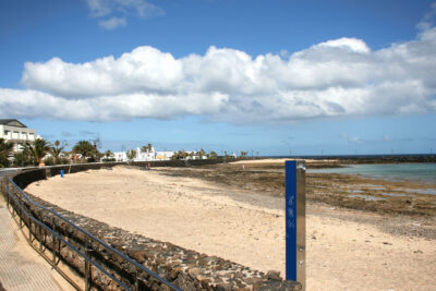 playa los charcos