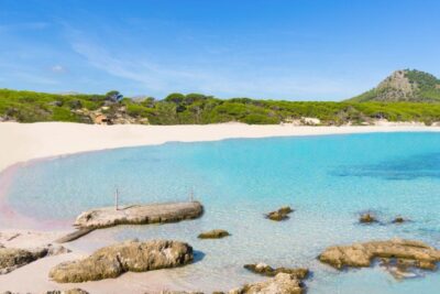 cala agulla en capdepera
