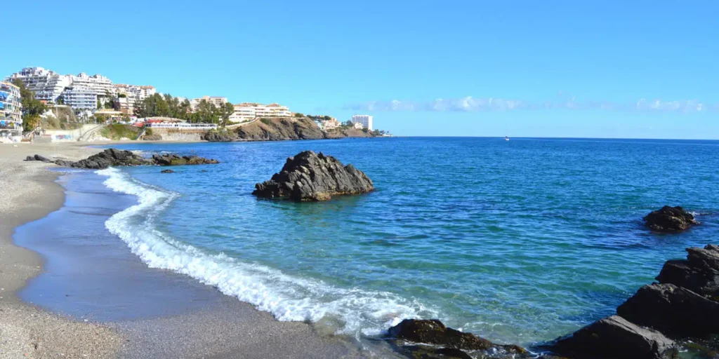 playa arroyo hondo en benalmadena