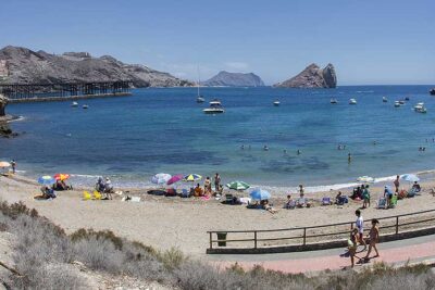 playa cocedores del hornillo en aguilas