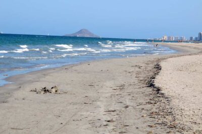 playa la barraca quemada en san pedro del pinatar