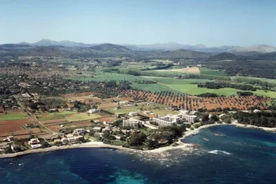 playa port vell en son servera