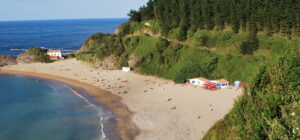 playa saturraran en mutriku
