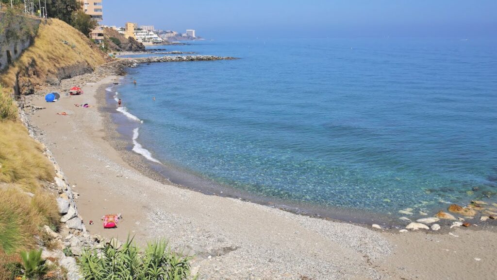 playa tajo de la soga en benalmadena